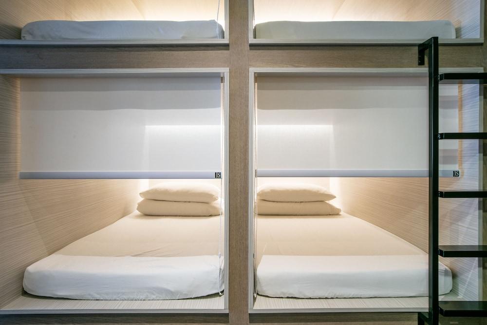 Quarters Capsule Hostel Singapore Bagian luar foto